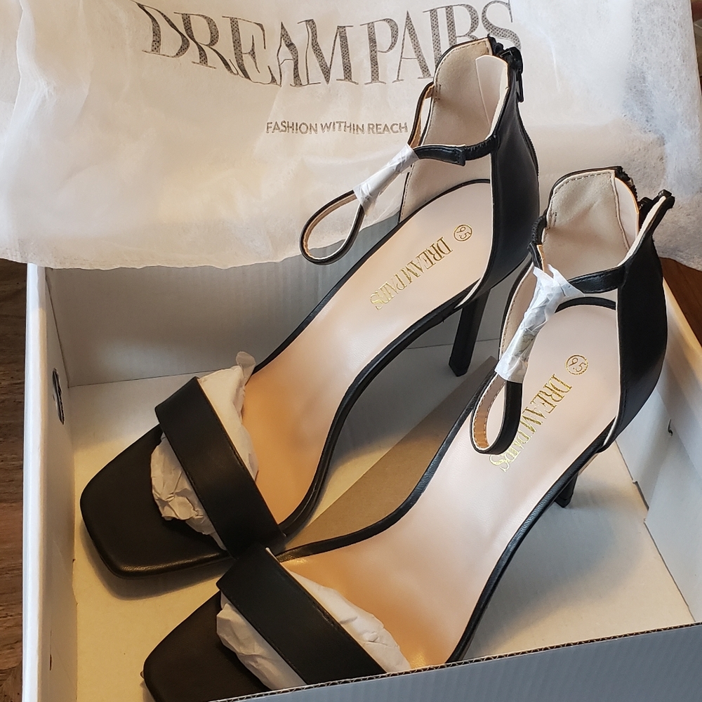 Black DREAM PAIRS High Heels Stillettos Square Toe Heels Size 9 & 9.5 available